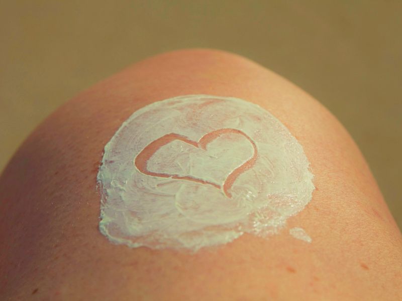 Prevenzione-dei-melanom-come-proteggere-la-pelle-dai-rischi-del-sole-Farmacie-GT-Caerano-Nuova-Priula-1