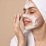 farmaciegt-mousse-viso-detergente-rinfrescante-1