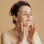 farmaciegt-scrub-viso-esfoliante-delicato-2